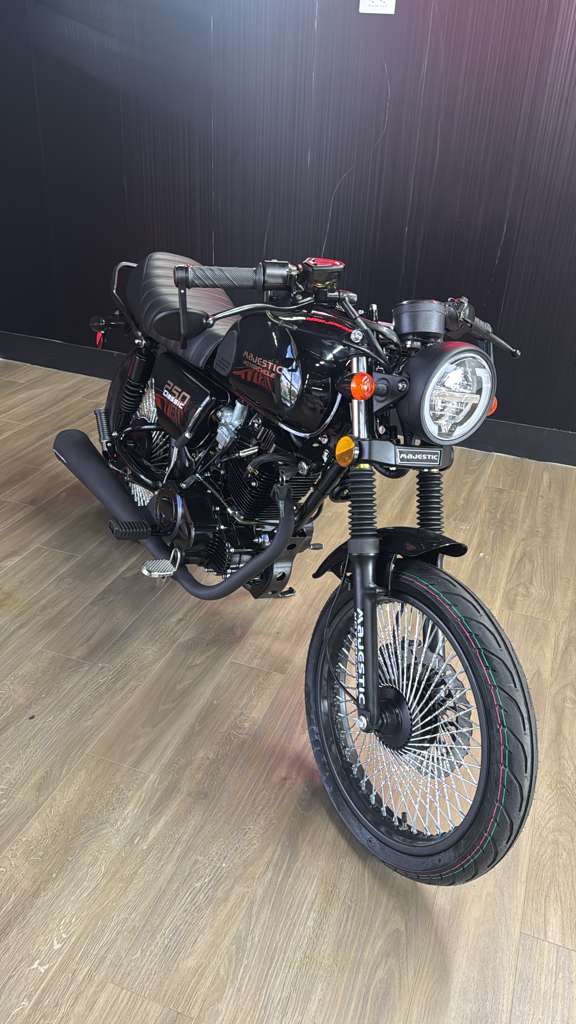 GN 250 Majestic