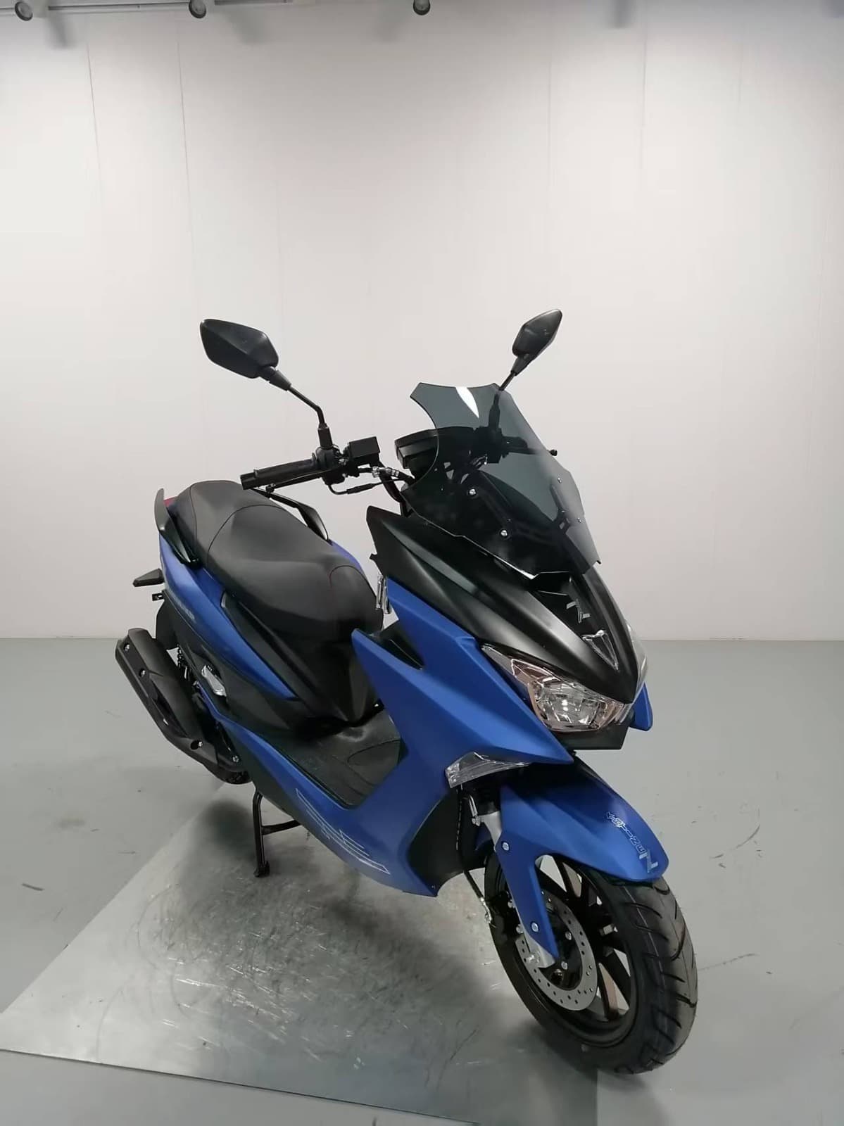 Tank Zenith 200