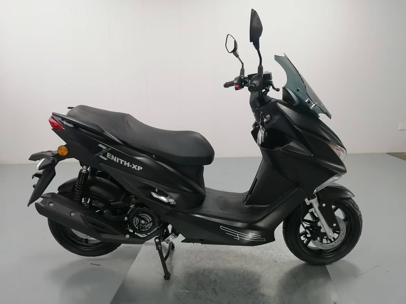 Tank Zenith 200