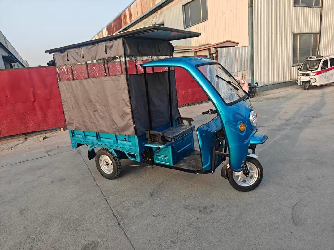 Triciclo Híbrido Solar